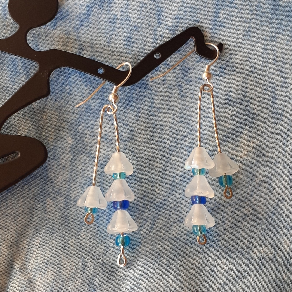π3/$25π*BLUE & WHITE* SNOWDROP EARRINGS ~HANDMADE ~ONE OF A KIND ~WEARABLE ART